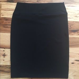 LulaRoe Black Cassie. Size Large.